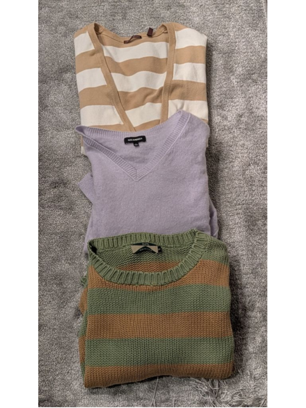 Women's 525 America bundle of Sweaters size medium & small